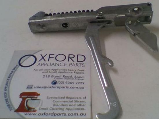 Picture of HINGE LEFT
